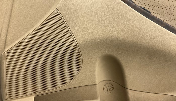 2011 Hyundai Verna FLUIDIC 1.6 VTVT SX AT, Petrol, Automatic, 71,447 km, Speaker