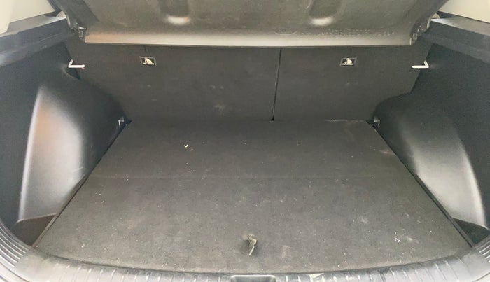 2019 KIA SELTOS HTX 1.5 DIESEL, Diesel, Manual, 82,623 km, Boot Inside