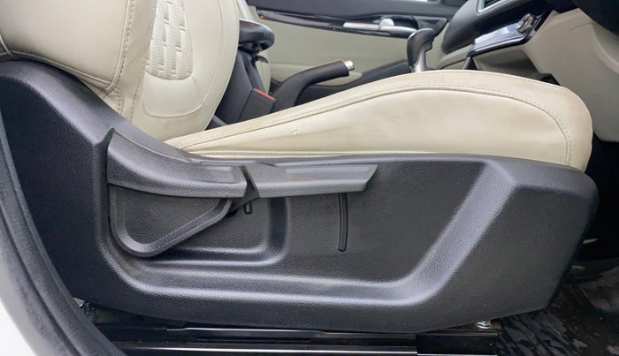 2019 KIA SELTOS HTX 1.5 DIESEL, Diesel, Manual, 82,623 km, Driver Side Adjustment Panel