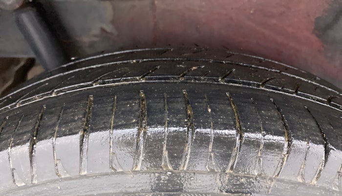 2010 Maruti Wagon R 1.0 VXI, Petrol, Manual, 67,110 km, Right Rear Tyre Tread