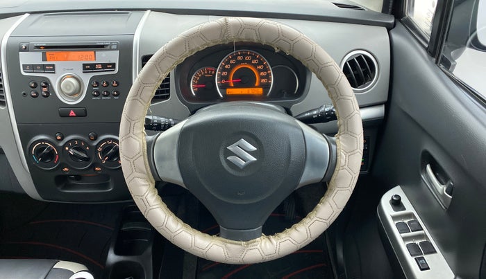 2010 Maruti Wagon R 1.0 VXI, Petrol, Manual, 67,110 km, Steering Wheel Close Up