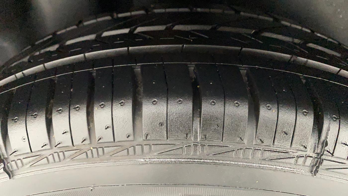 2019 Volkswagen Polo Trendline 1.0 L Petrol, Petrol, Manual, 1,579 km, Right Front Tyre Tread