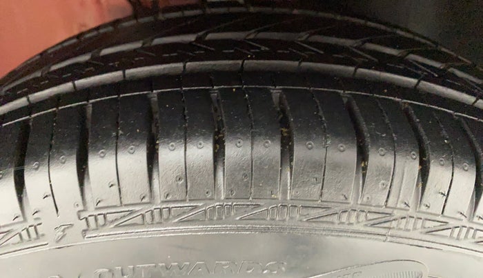 2019 Volkswagen Polo Trendline 1.0 L Petrol, Petrol, Manual, 1,579 km, Right Rear Tyre Tread