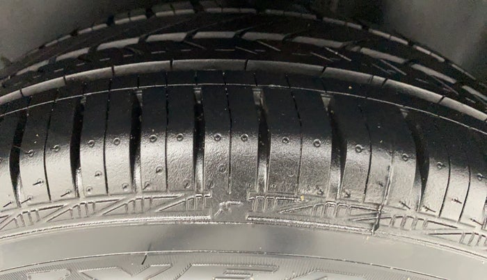 2019 Volkswagen Polo Trendline 1.0 L Petrol, Petrol, Manual, 1,579 km, Left Rear Tyre Tread