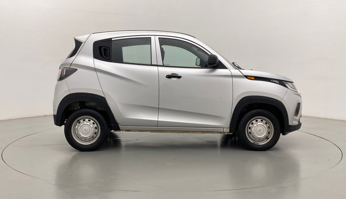 2018 Mahindra KUV 100 NXT K2+6 STR, Petrol, Manual, 68,978 km, Right Side View