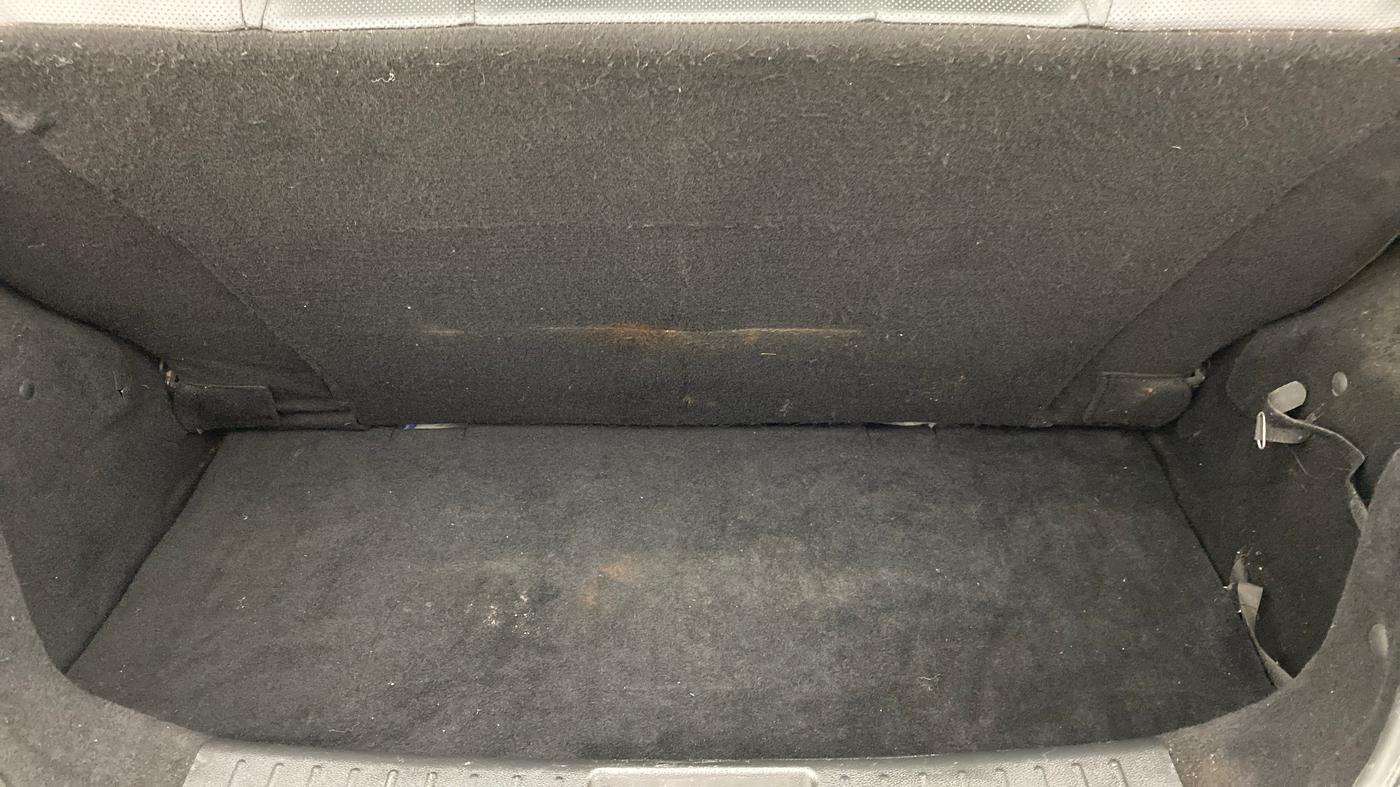 2018 Mahindra KUV 100 NXT K2+6 STR, Petrol, Manual, 68,978 km, Boot Inside
