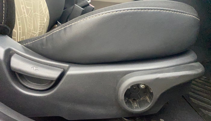 2015 Hyundai Grand i10 ASTA (O) 1.2 KAPPA VTVT, Petrol, Manual, 37,124 km, Driver Side Adjustment Panel