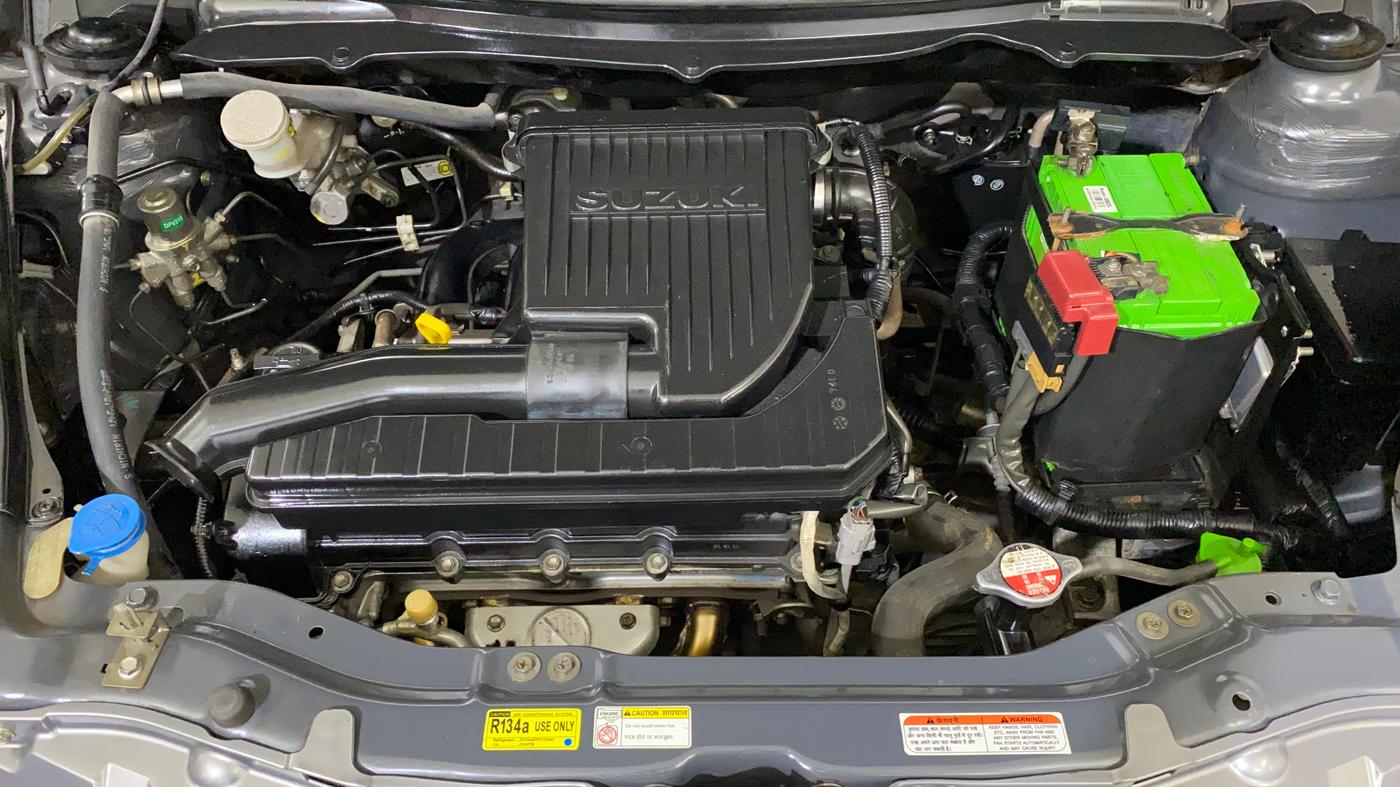 2014 Maruti Swift VXI, Petrol, Manual, 41,971 km, Engine View