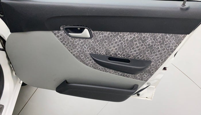 2017 Maruti Alto 800 LXI, Petrol, Manual, 37,837 km, Driver Side Door Panels Controls