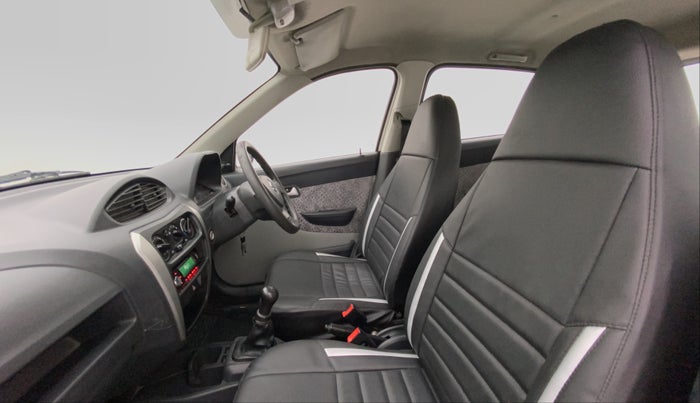 2017 Maruti Alto 800 LXI, Petrol, Manual, 37,837 km, Right Side Front Door Cabin View