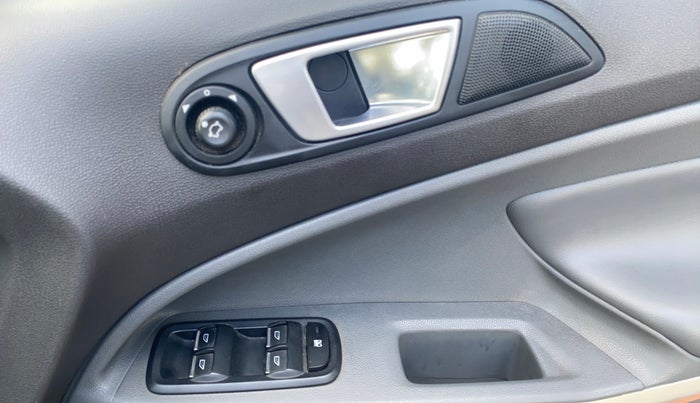 2016 Ford Ecosport TITANIUM+ 1.5L DIESEL, Diesel, Manual, 79,707 km, Driver Side Door Panels Control