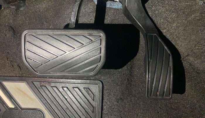 2023 Maruti Grand Vitara DELTA SMART HYBRID AT, Petrol, Automatic, 27,347 km, Pedals