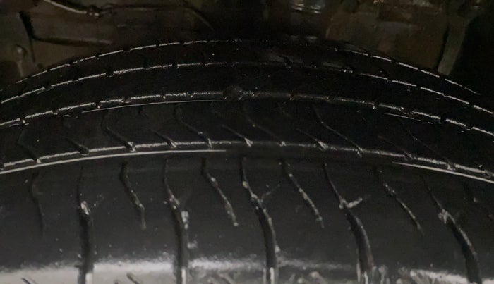 2023 Maruti Grand Vitara DELTA SMART HYBRID AT, Petrol, Automatic, 27,347 km, Left Front Tyre Tread