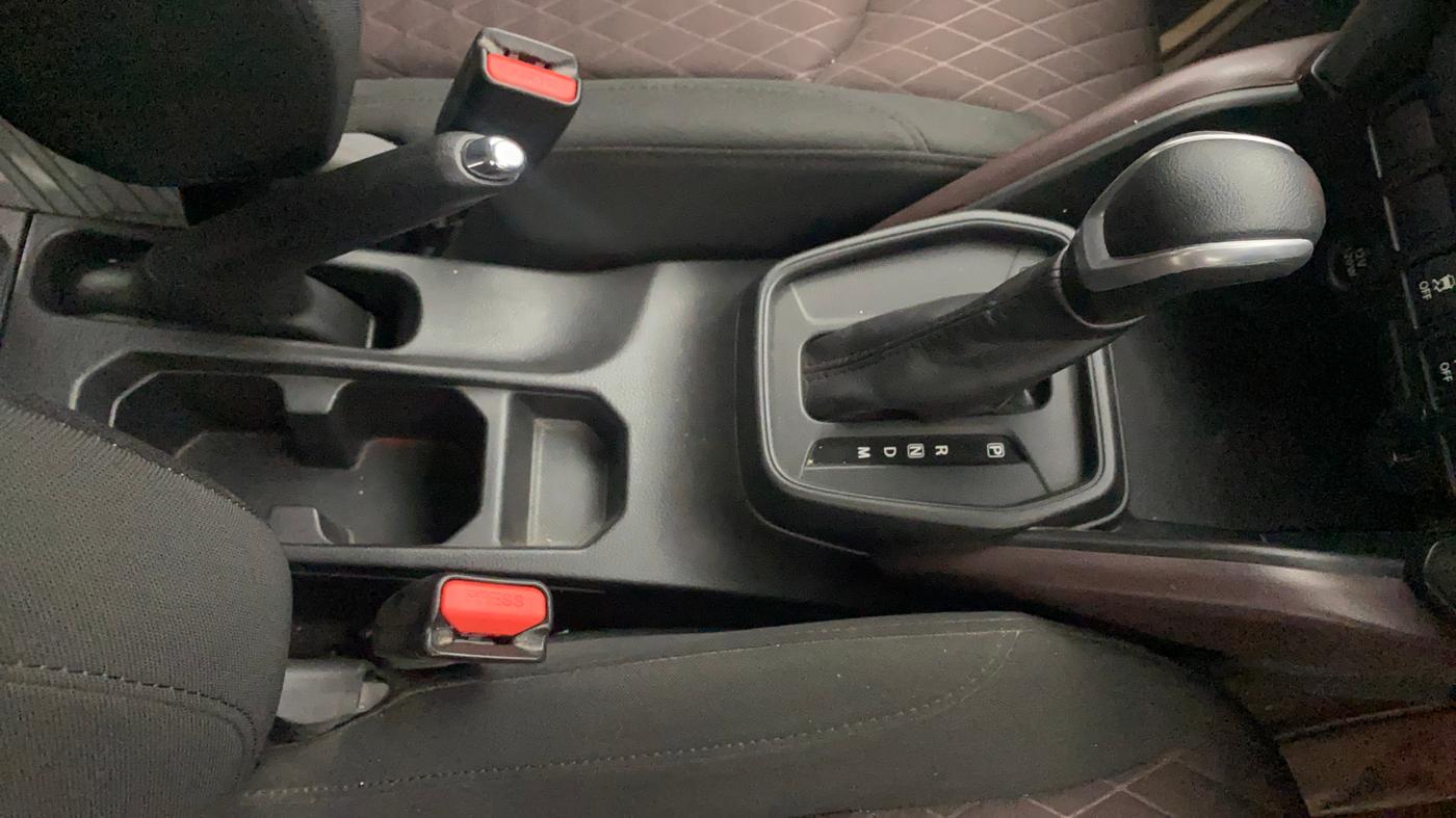 2023 Maruti Grand Vitara DELTA SMART HYBRID AT, Petrol, Automatic, 27,347 km, Gear Lever