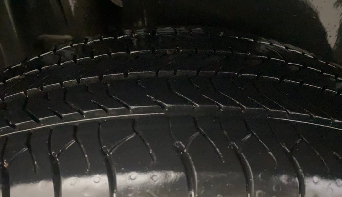 2023 Maruti Grand Vitara DELTA SMART HYBRID AT, Petrol, Automatic, 27,347 km, Right Rear Tyre Tread