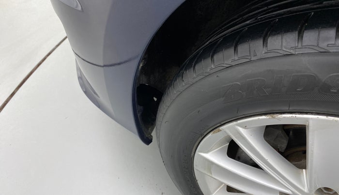 2015 Volkswagen Vento HIGHLINE DIESEL 1.5, Diesel, Manual, 81,113 km, Left fender - Lining loose