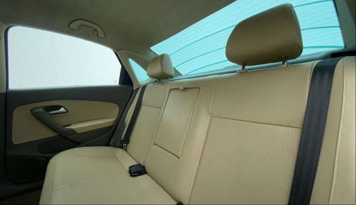 2015 Volkswagen Vento HIGHLINE DIESEL 1.5, Diesel, Manual, 81,113 km, Right Side Rear Door Cabin