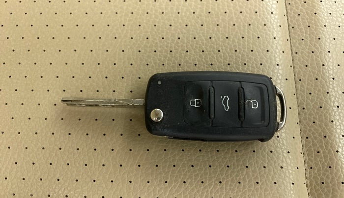 2015 Volkswagen Vento HIGHLINE DIESEL 1.5, Diesel, Manual, 81,113 km, Lock system - Dork lock functional only from remote key