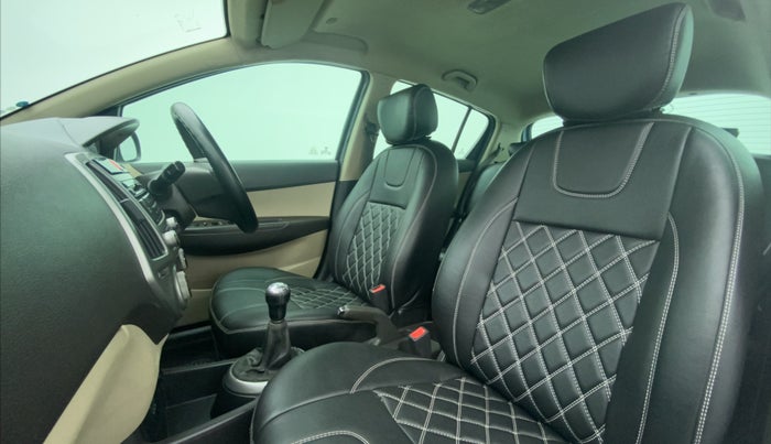2014 Hyundai i20 SPORTZ 1.2 VTVT, Petrol, Manual, 44,639 km, Right Side Front Door Cabin