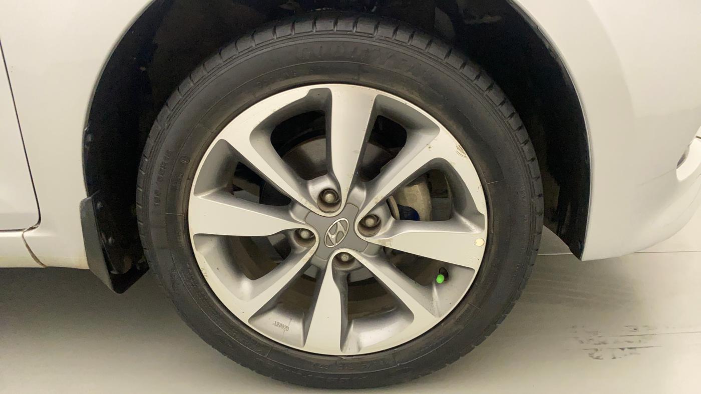 2016 Hyundai Elite i20 ASTA 1.2, Petrol, Manual, 42,597 km, Right Front Wheel