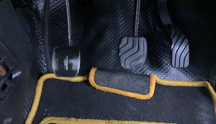 2019 Renault Kwid RXL, Petrol, Manual, 41,493 km, Pedals