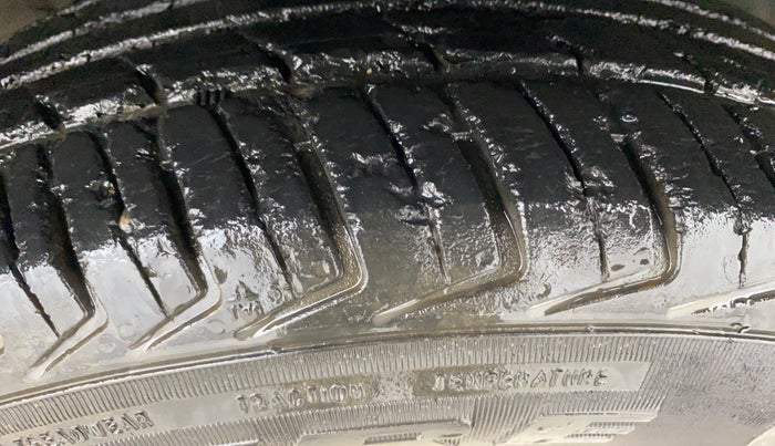 2019 Renault Kwid RXL, Petrol, Manual, 41,493 km, Right Front Tyre Tread