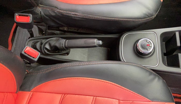 2021 Renault Kwid RXT 1.0 AMT (O), Petrol, Automatic, 65,428 km, Gear Lever