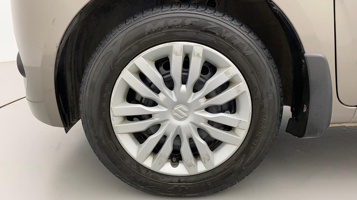 2019 Maruti New Wagon-R VXI 1.0 AMT, Petrol, Automatic, 32,605 km, Left Front Wheel
