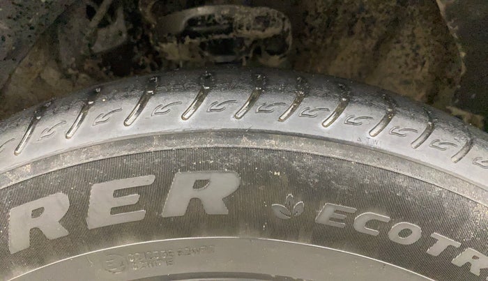 2023 KIA SELTOS HTE 1.5 DIESEL, Diesel, Manual, 1,21,707 km, Right Front Tyre Tread