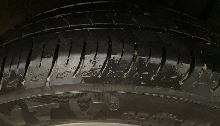 2023 Renault TRIBER RXZ AMT, Petrol, Automatic, 16,654 km, Left Rear Tyre Tread