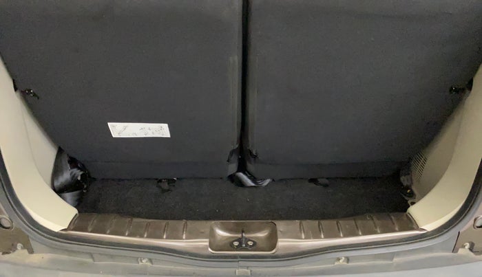 2023 Renault TRIBER RXZ AMT, Petrol, Automatic, 16,654 km, Boot Inside