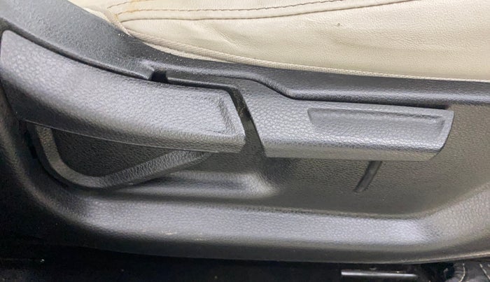 2022 KIA SELTOS HTX PETROL 1.5, Petrol, Manual, 41,832 km, Driver Side Adjustment Panel