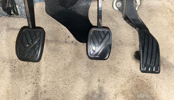 2013 Maruti Swift Dzire VXI, Petrol, Manual, 86,700 km, Pedals