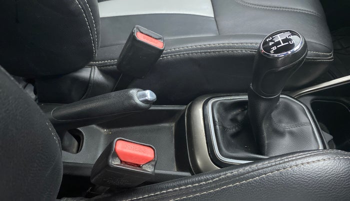 2018 Maruti IGNIS DELTA 1.2, Petrol, Manual, 96,757 km, Gear Lever