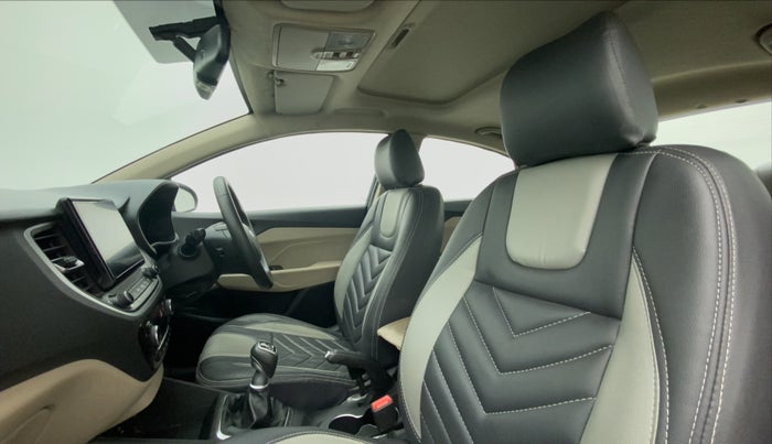 2020 Hyundai Verna SX 1.5 VTVT, Petrol, Manual, 22,156 km, Right Side Front Door Cabin