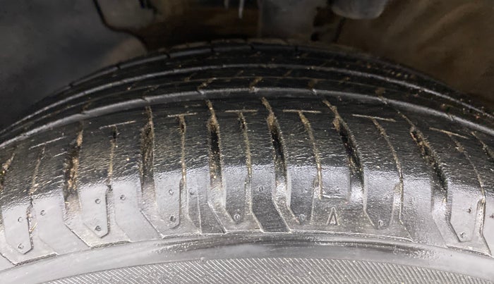 2020 Hyundai Verna SX 1.5 VTVT, Petrol, Manual, 22,156 km, Left Front Tyre Tread