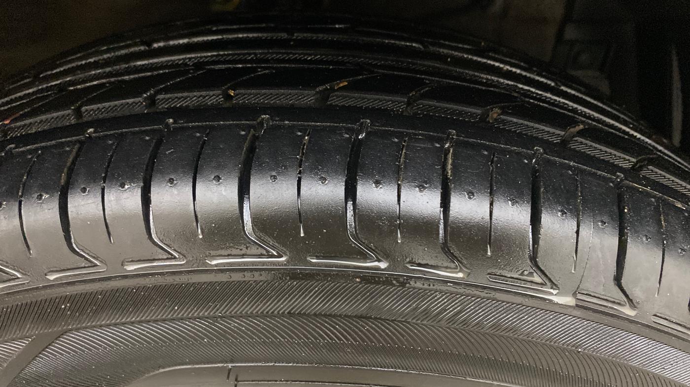 2018 Maruti Ertiga VDI SHVS, Diesel, Manual, 59,405 km, Right Front Tyre Tread