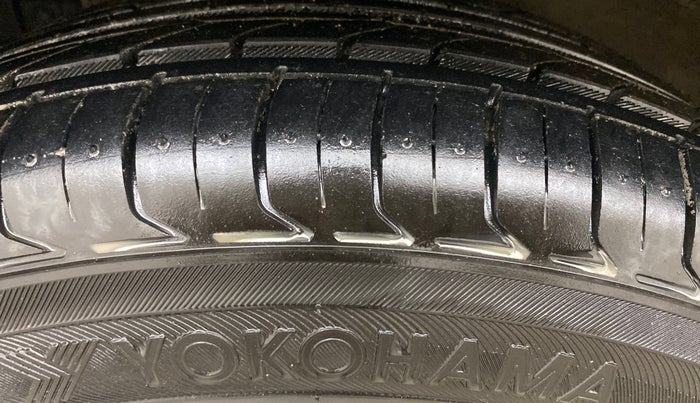 2018 Maruti Ertiga VDI SHVS, Diesel, Manual, 59,405 km, Left Front Tyre Tread