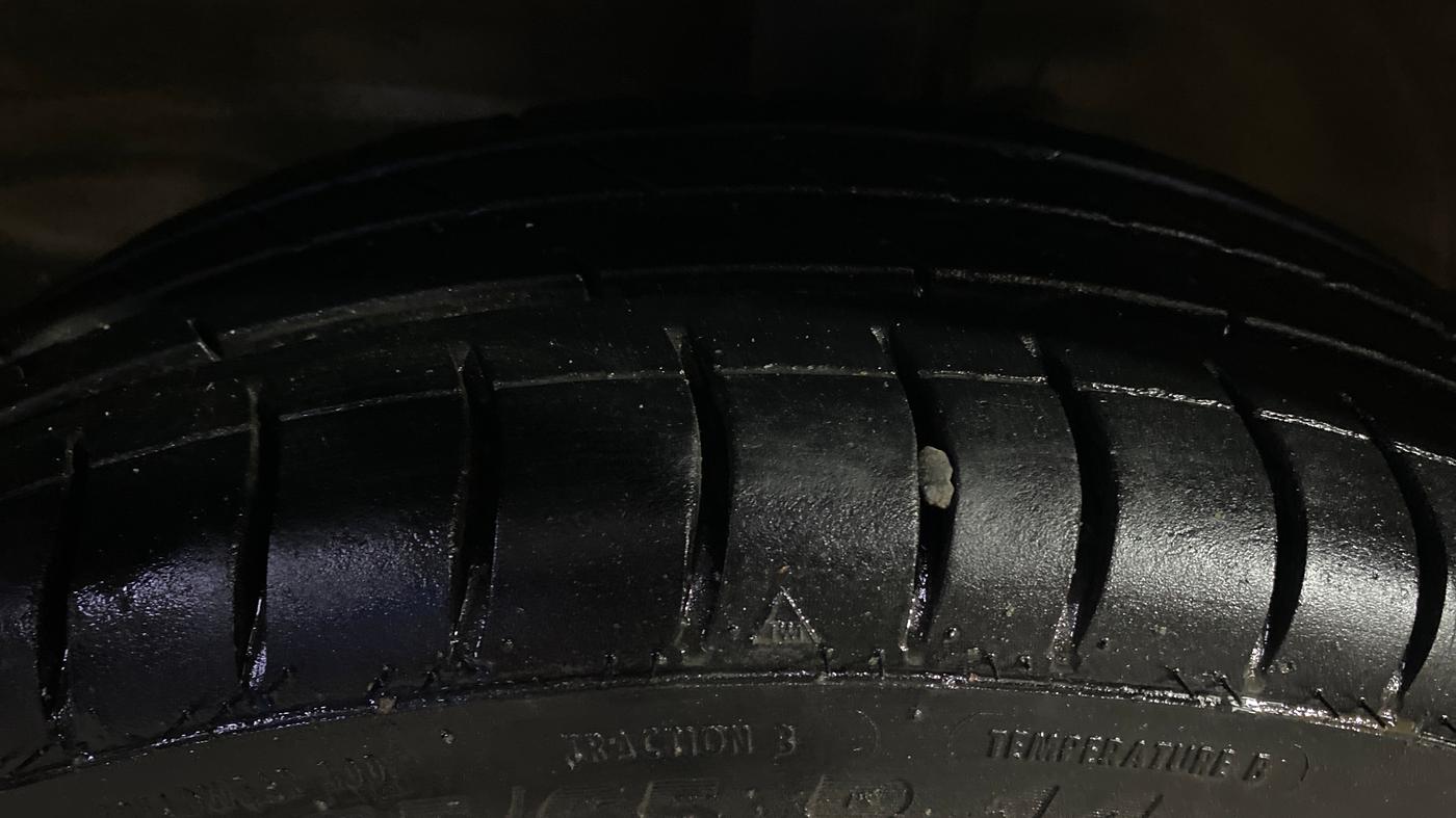 2017 Maruti Wagon R 1.0 VXI, Petrol, Manual, 46,350 km, Left Front Tyre Tread