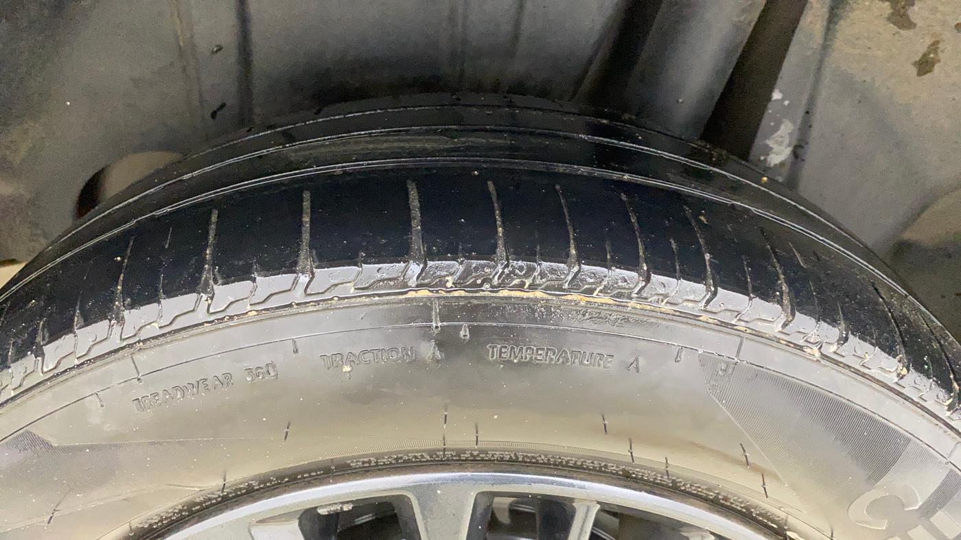 2021 Maruti XL6 ZETA MT, Petrol, Manual, 81,774 km, Left Rear Tyre Tread