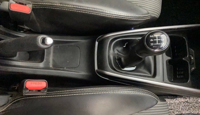 2021 Maruti XL6 ZETA MT, Petrol, Manual, 81,774 km, Gear Lever