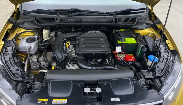2022 Volkswagen VIRTUS HIGHLINE TSI 1.0 AT, Petrol, Automatic, 29,484 km, Engine View