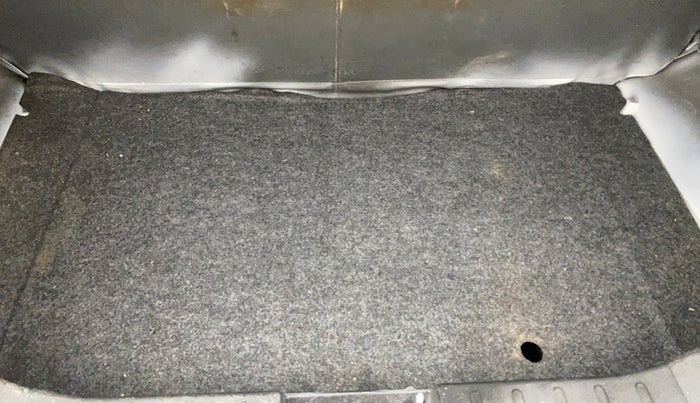 2017 Maruti Alto 800 LXI, Petrol, Manual, 77,425 km, Boot Inside