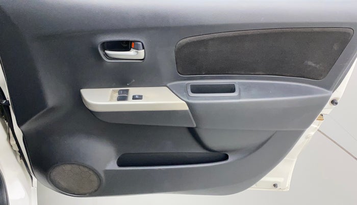 2012 Maruti Wagon R 1.0 LXI, CNG, Manual, 92,437 km, Driver Side Door Panels Control