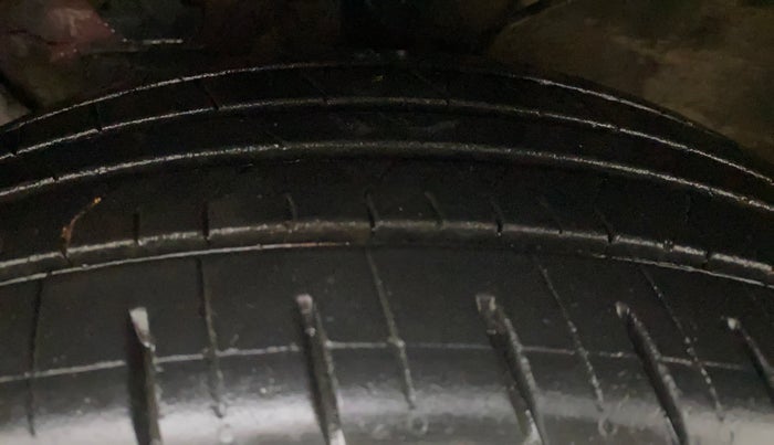 2016 Hyundai Creta SX PLUS 1.6 PETROL, Petrol, Manual, 75,041 km, Left Front Tyre Tread