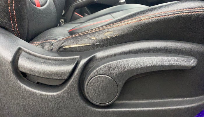 2016 Hyundai Creta SX PLUS 1.6 PETROL, Petrol, Manual, 75,041 km, Driver Side Adjustment Panel