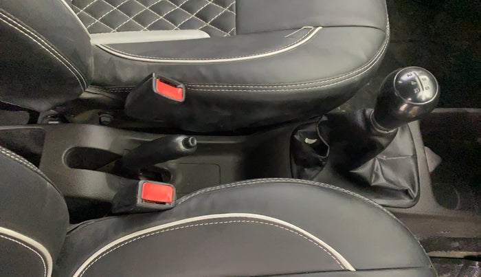 2013 Hyundai Eon ERA +, Petrol, Manual, 72,522 km, Gear Lever