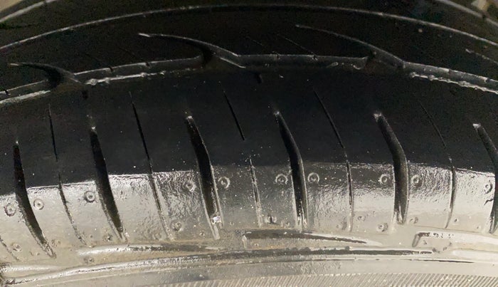 2013 Hyundai Eon ERA +, Petrol, Manual, 72,522 km, Left Rear Tyre Tread