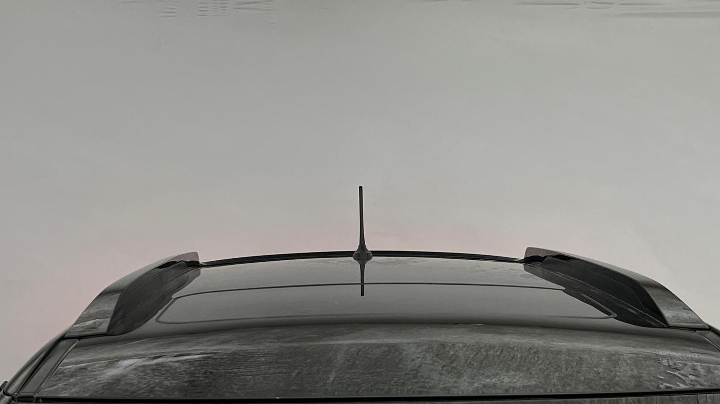 2025 Mahindra XUV 3XO AX5 1.2 L TCMPFI AT, Petrol, Automatic, 19,479 km, Moonroof/ Sunroof
