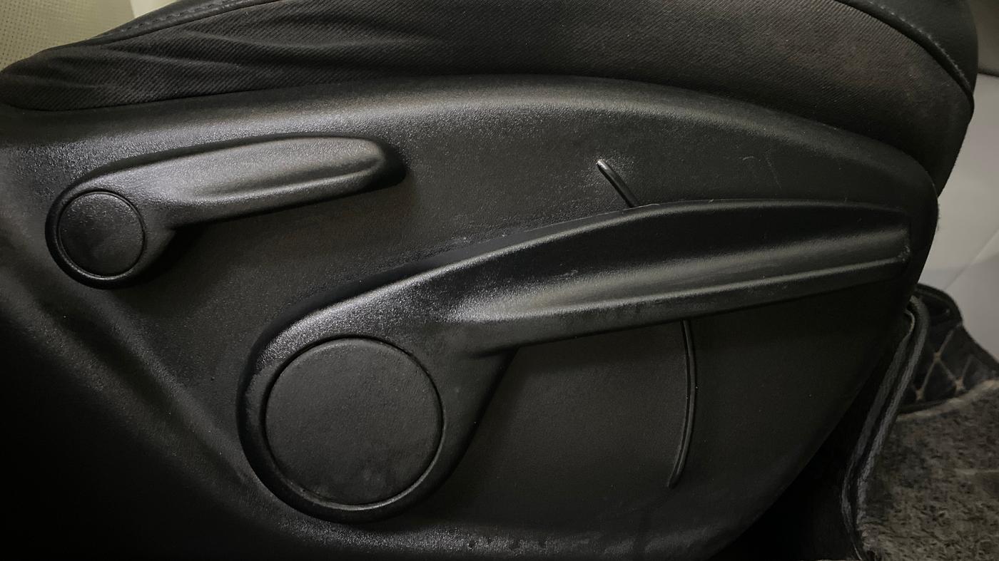 2018 Jeep Compass LIMITED 1.4 PETROL AT, Petrol, Automatic, 49,324 km, Driver Side Adjustment Panel